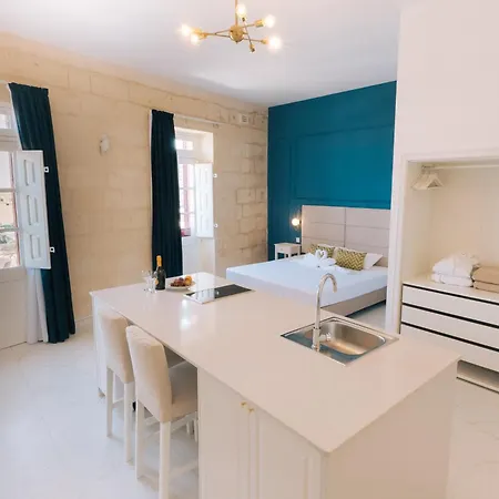 Palazzo Stella Sea View By Vallettastay Apartment