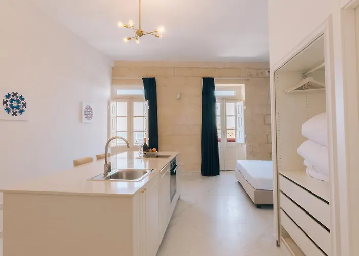 Palazzo Stella Sea View By Vallettastay Apartment Valletta